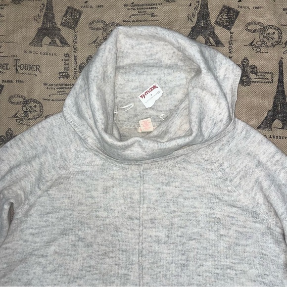 For Thee NWT! Heather Grey Turtleneck Sweater Size XL - Picture 10 of 15